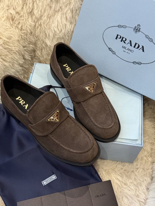 Лофери замшеві Prada 25-25,5 см