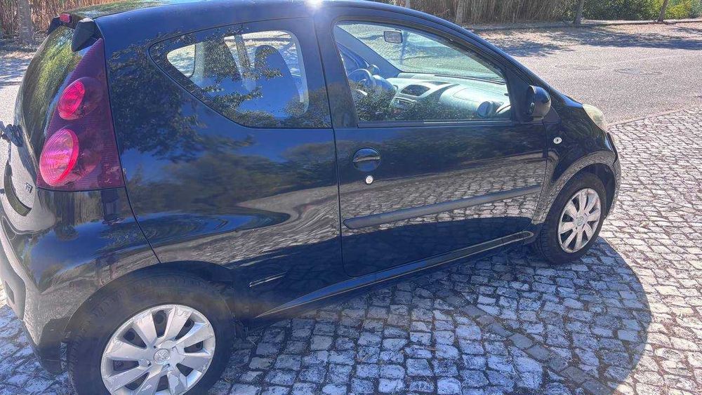 Peugeot 107, 1.0 de 2 portas