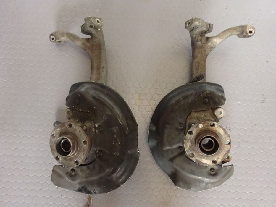 4F0258 257 zwrotnica piasta prawa lewa audi A6 c6 3.0 tdi bmk asb cdy czesci