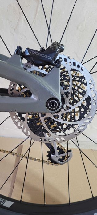 EVIL Following MB,V1, L, 29, USA,carbon