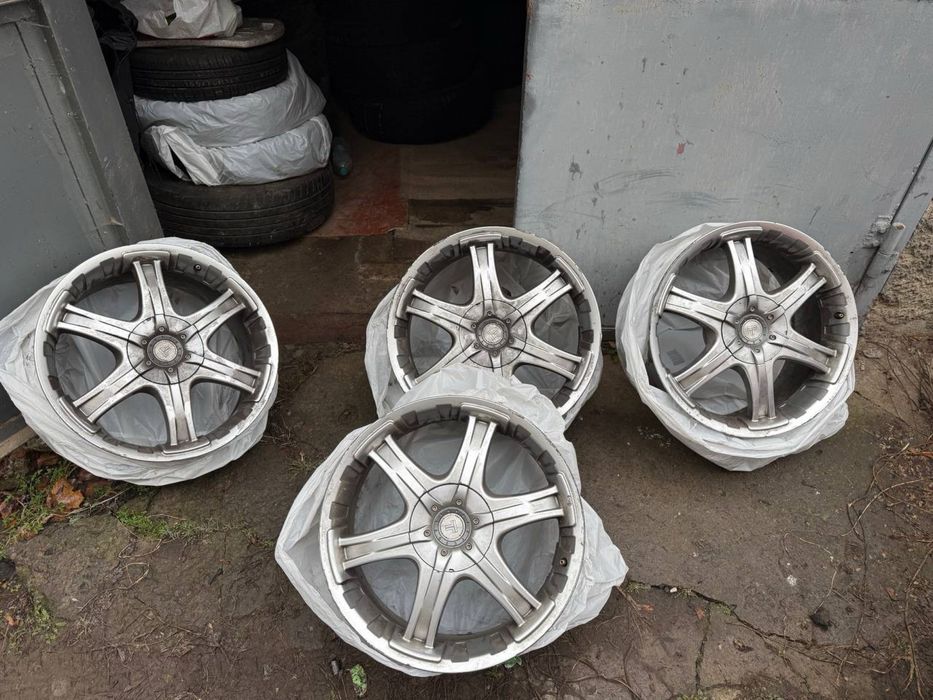 Продам диски Mitsubishi Pajero