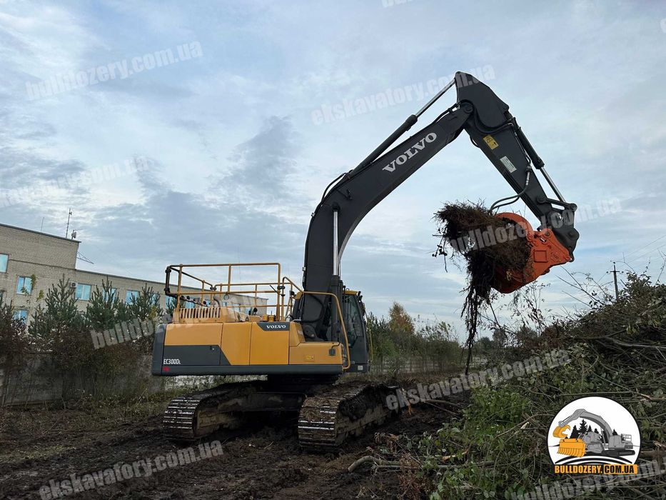 Викорчовувач пнів та дерев.Розліснення полів.Очищення траншей від пнів