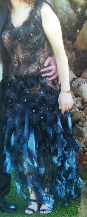 Vestido de cerimónia  só disponível a saia