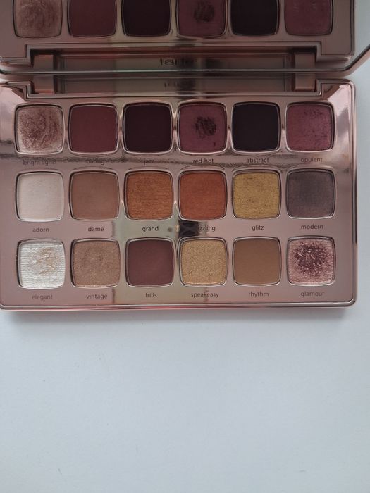 Tarte piękna paleta cieni do powiek