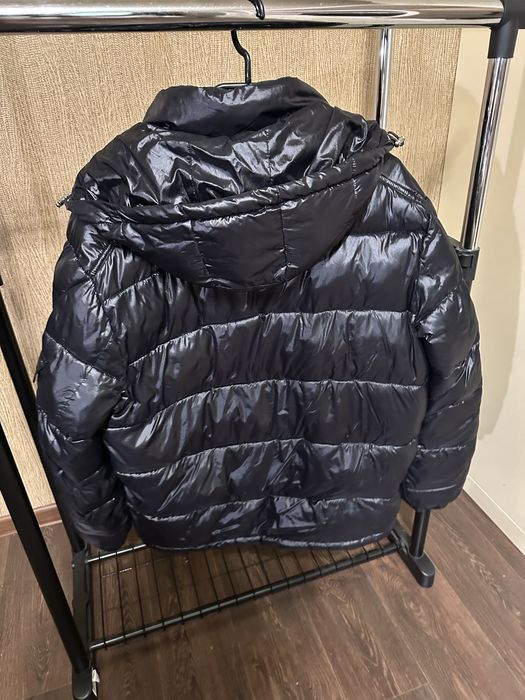 Пуховик Moncler
