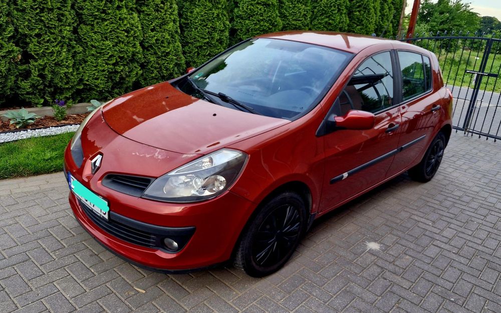 Renault Clio III 1.6 16V  2005 r. 203 000 km