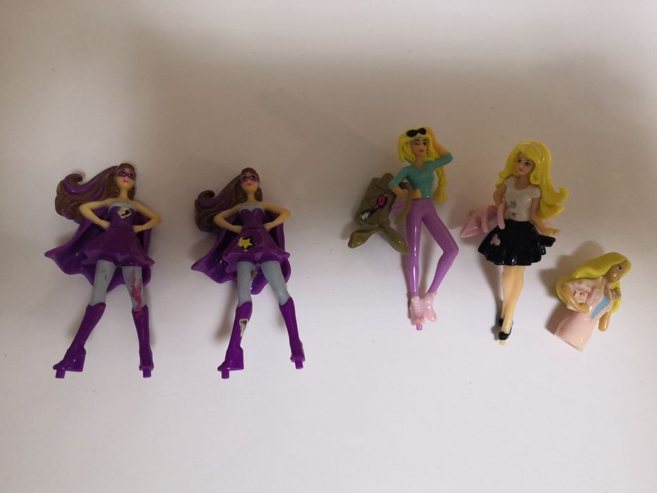 Іграшки Барбі з кіндера