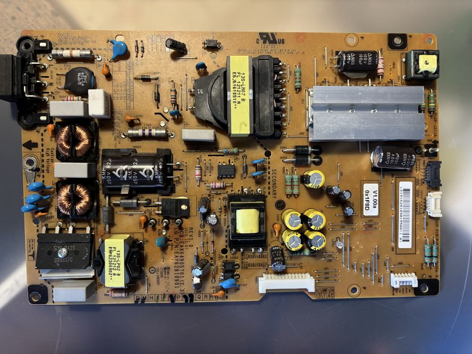 LG 47LA690S - para peças
