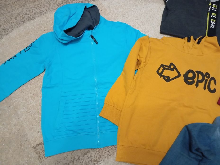 Zestaw ubrań dla chłopca rozm.140