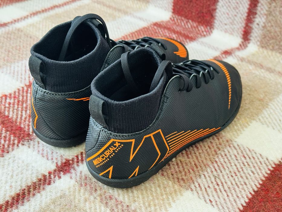 (Оригінал) сороконіжки,футзалки Nike MercurialX SuperflyX 6, розмір 37