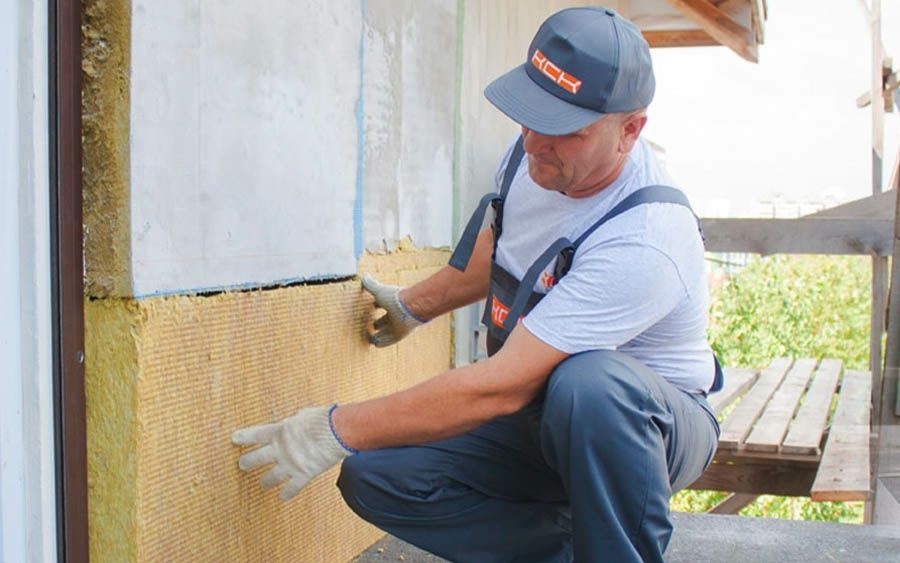Утеплення фасадів, утеплення будинку, поклейка пінопласту/мінвати