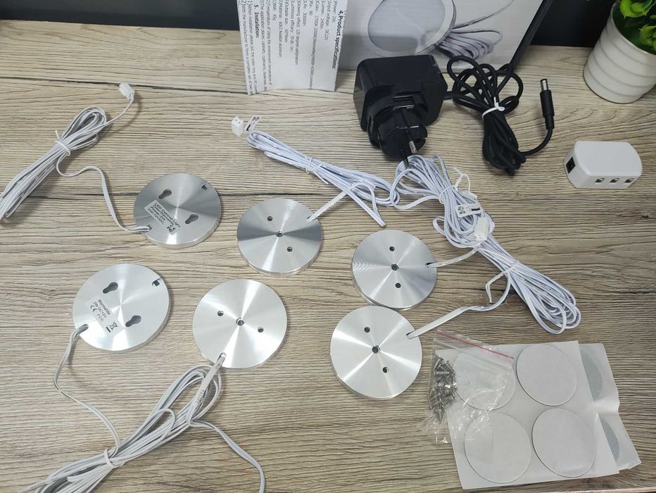 Oświetlenie LED Lampki Pod meble do szafy szafki reflektor lampy