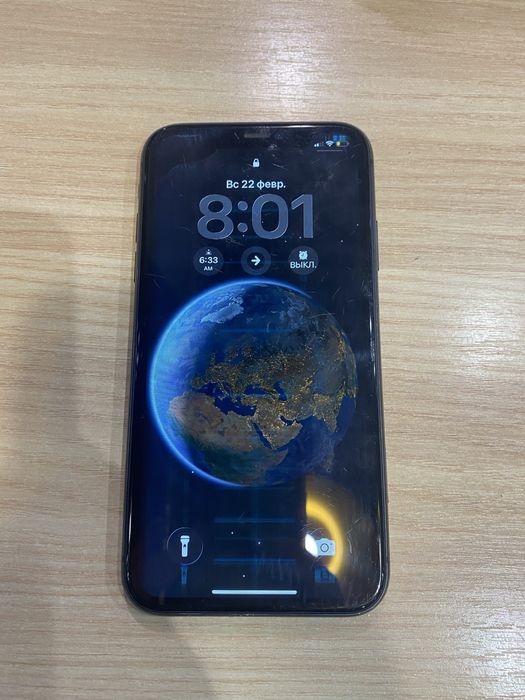 11 iphone не много битый