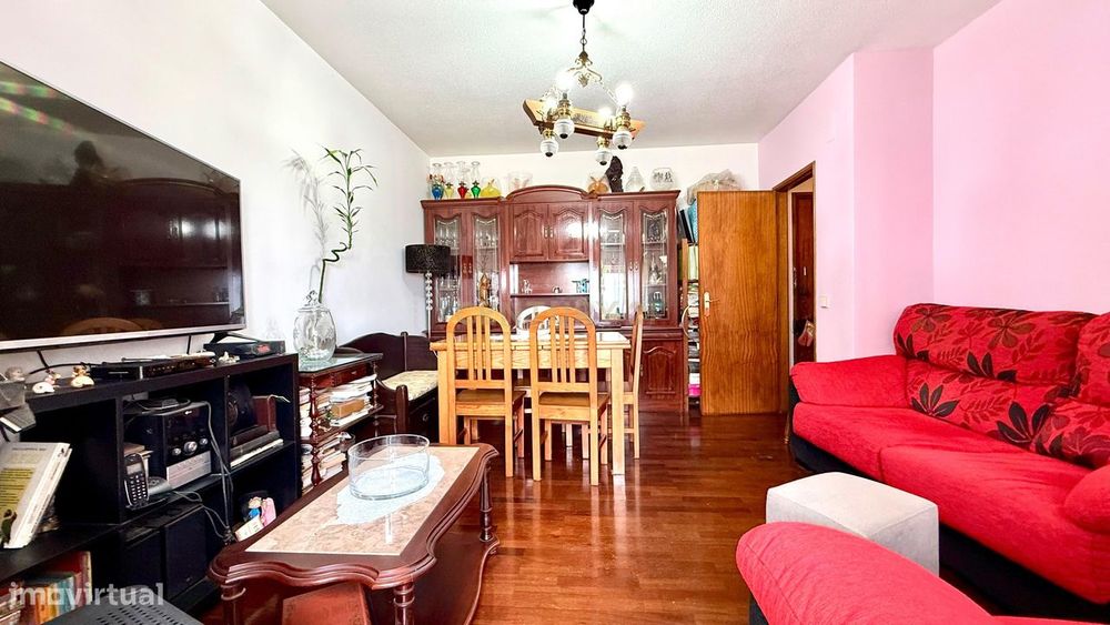 Apartamento T2 na Marinha Grande com Vista para a Cidade