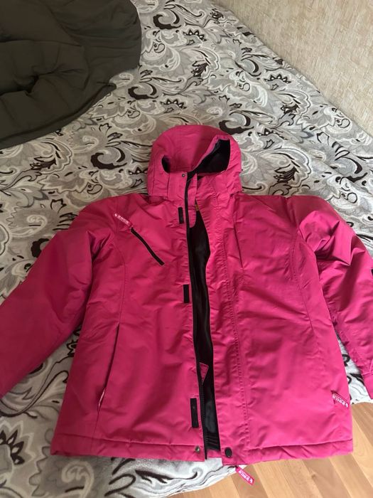 продам термо куртку в отличном состоянии