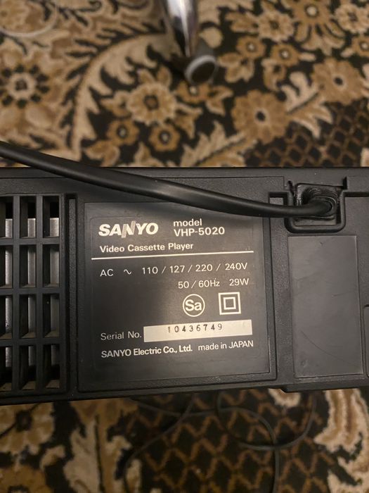 видеомагнитофон SANYO