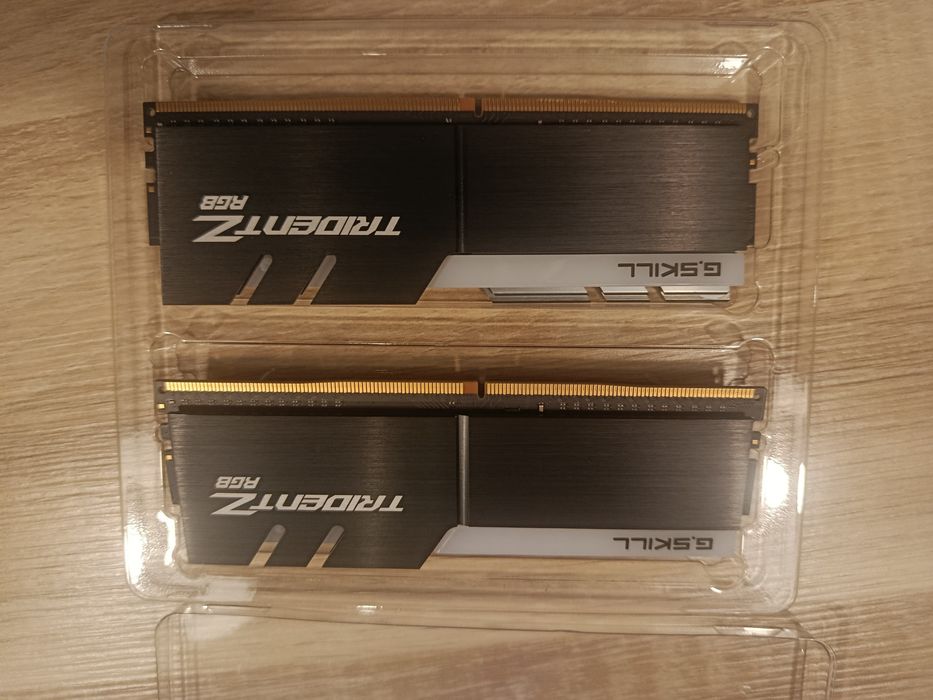 Pamięć RAM TridentZ RGB