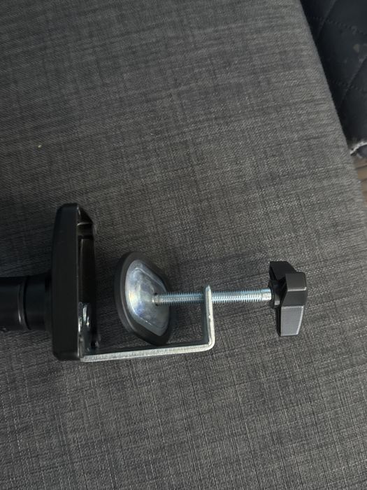 Uchwyt na monitor 27-32 cale