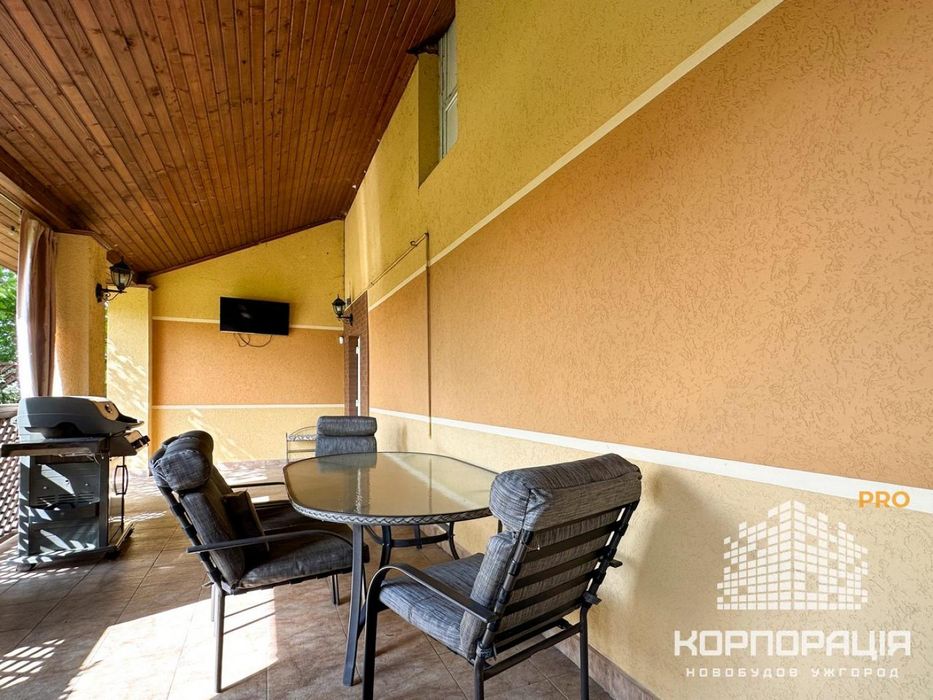 Продаж готового будинку, 280 м2,  28 соток, с.Галоч, 11 км до Ужгорода