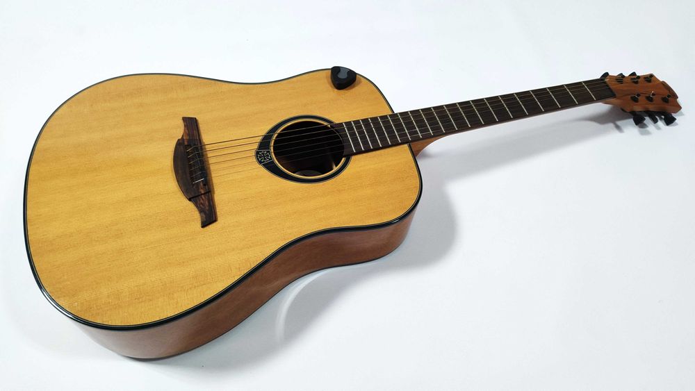 Gitara akustyczna LAG T66D