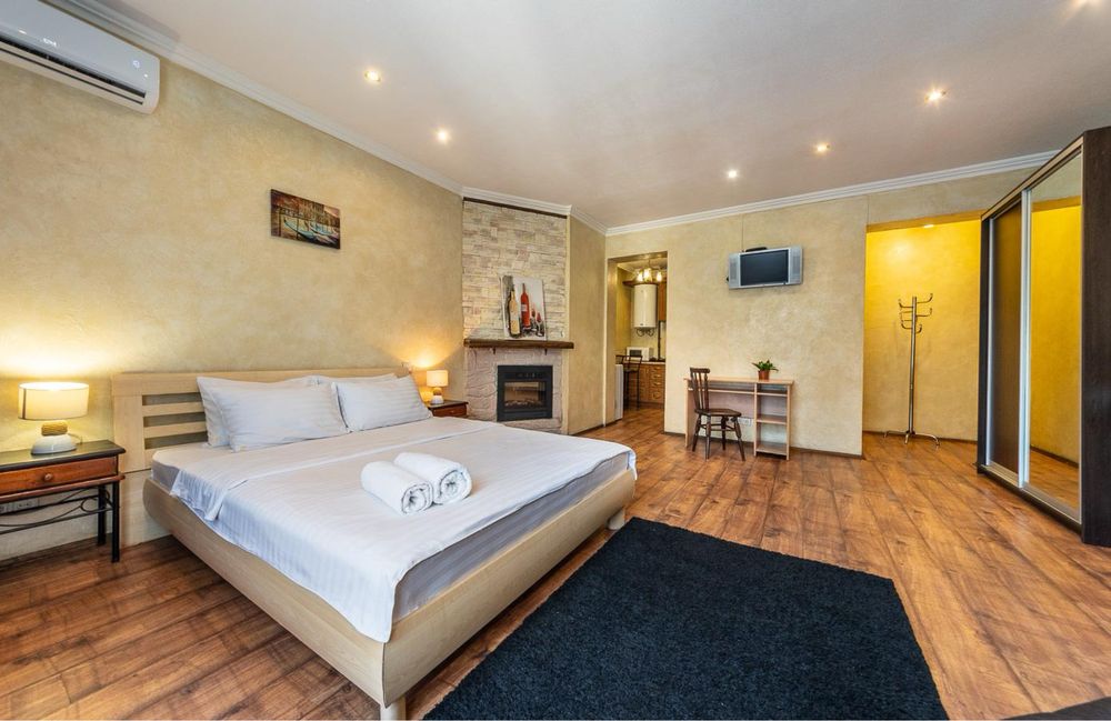 Однокімнатна квартира в центре на Майдане Незал.вул Софіївская  23