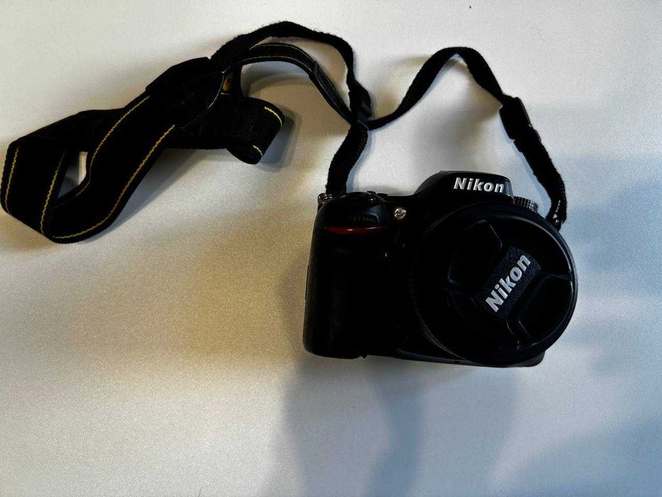 Комплект фотокамера NIKON D 7100+2 обʼєктиви+фотоспалах (див. опис)