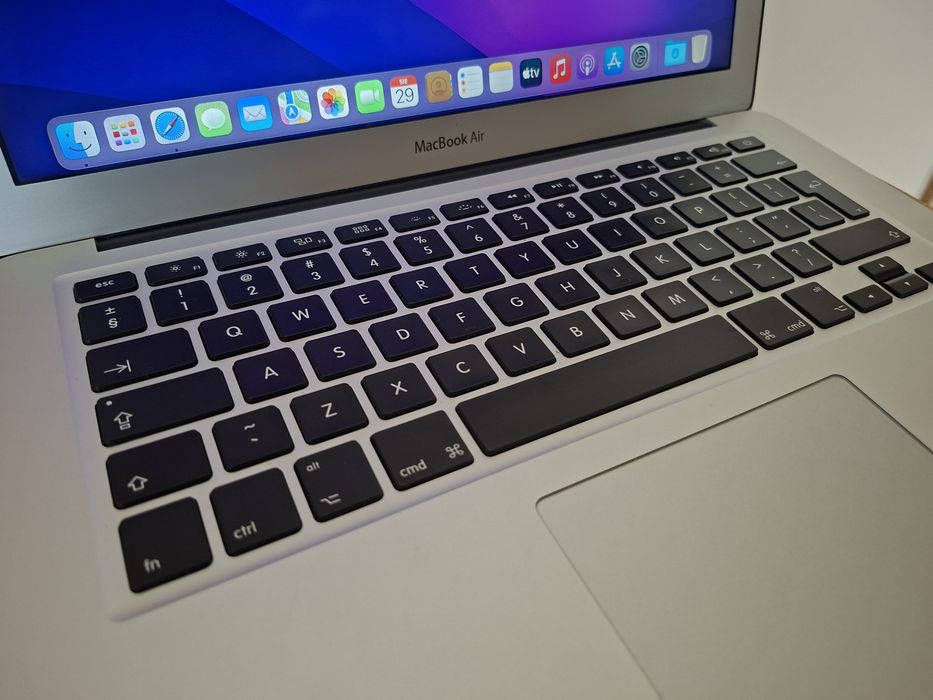 MacBook Air 13" 2017  i5  8 GB RAM 128 GB SSD  Oryginalne pudełko