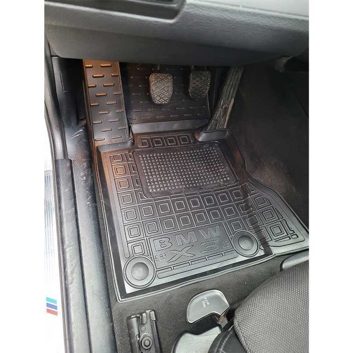 Автоковрики в салон BMW X1 E84,F48\X3 E83,F25,G01\X5 E53 E70 F15 G05