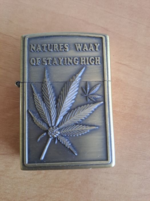 Zapalniczka benzynowa thc marihuana