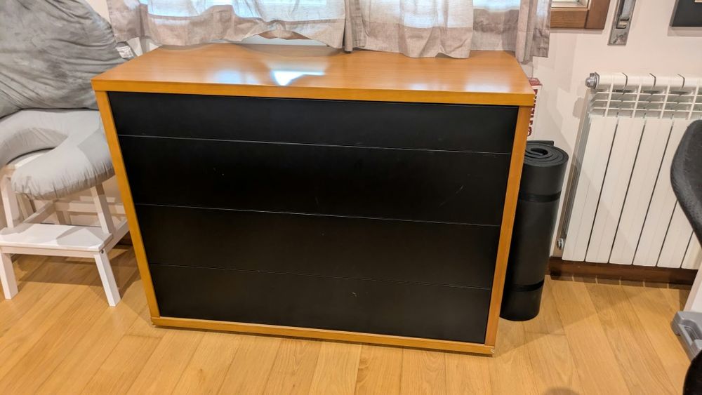 Mobília de quarto - Cama 140x190, cómoda e mesinha cabeceira