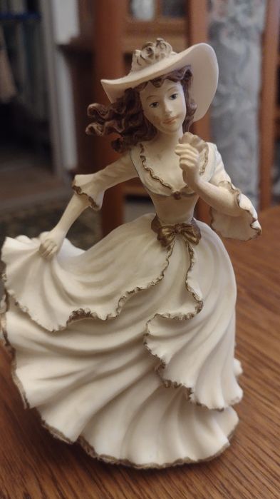Figurki Leonardo Collection Emily oraz AMy