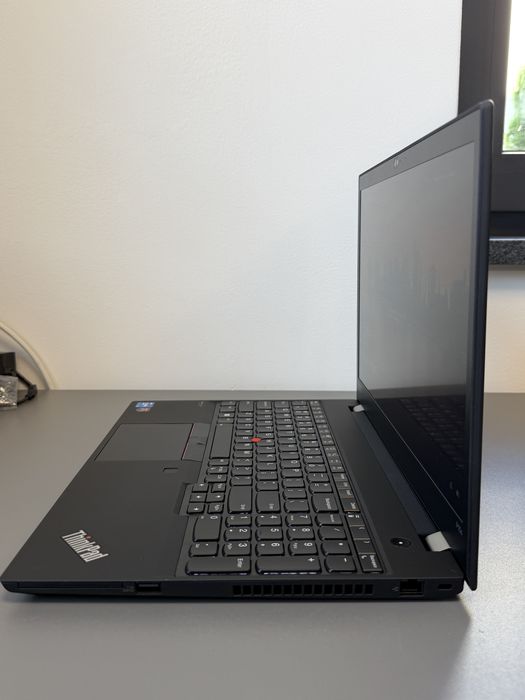 Lenovo Thinkpad P15S GEN2, i7-1185G7, 32GB, 1TB