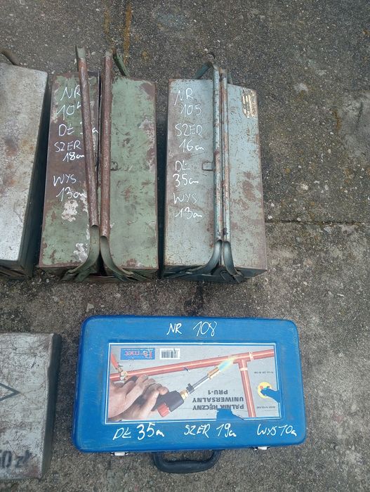 Stare Skrzynki Skrzyneczki metalowe  różne rozmiary pojemniki