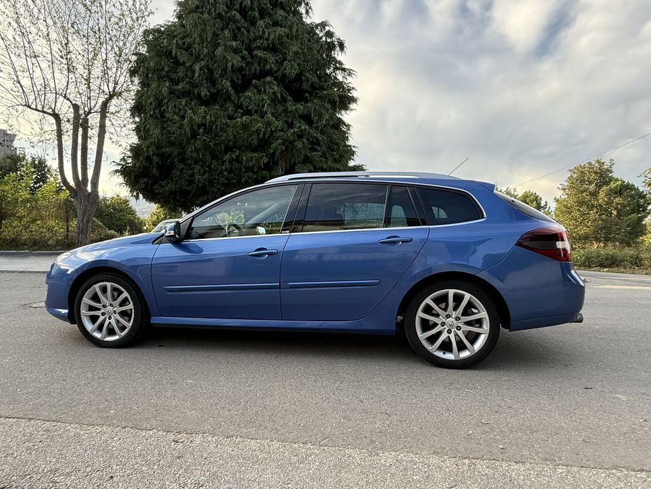 Renault Laguna III Break 2.0 dCi 150 cv 4Control — 2011