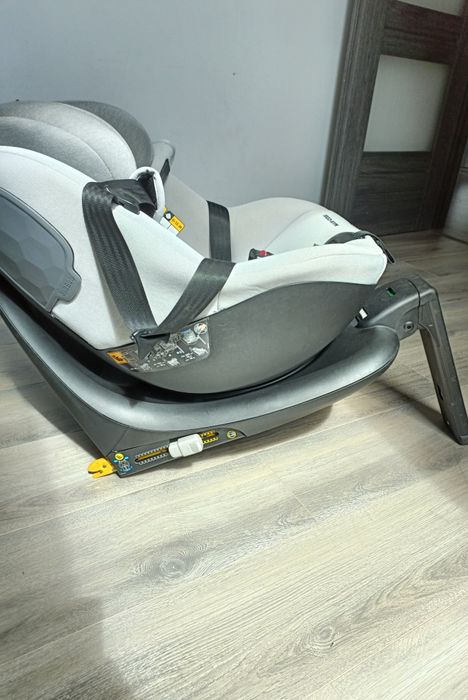 Fotelik Maxi-Cosi Mica obrotowy 360°