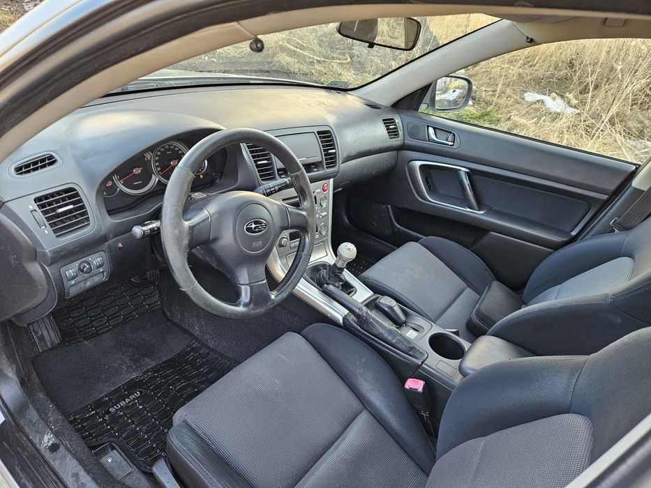 Subaru Outback 2004 рік 2.0 бензин 4×4 для військових в Україні