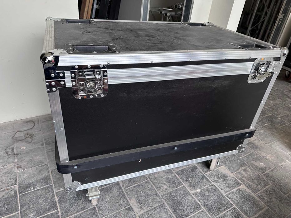 Професійний транспортний кейс на колесах (flight case)