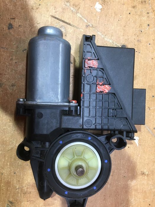 моторчик склопідіймача vag, fabia,golf seat