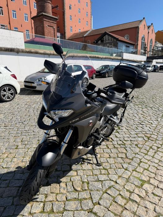 Honda VFR 800 X Crossrunner