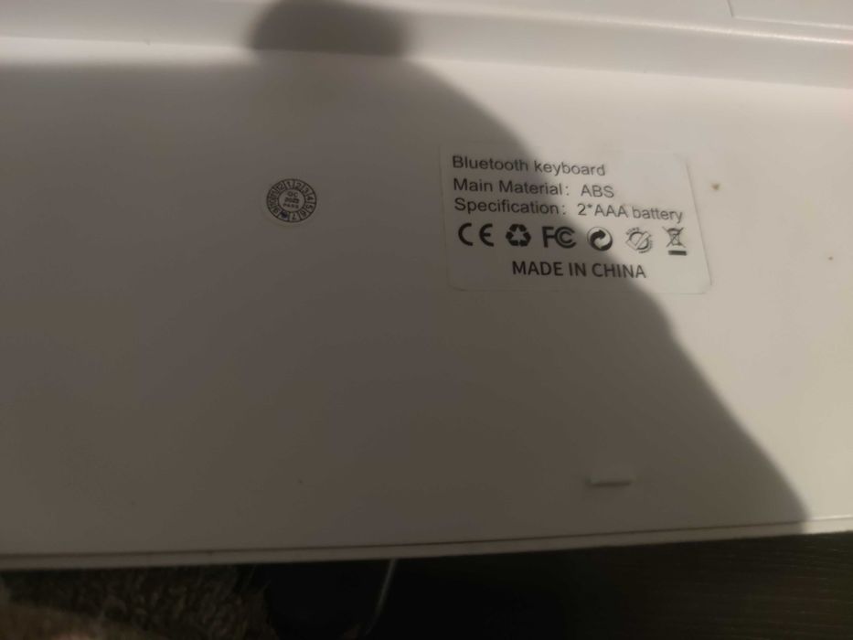 Sanda Bluetooth Keyboard without Warranty64283900745217122