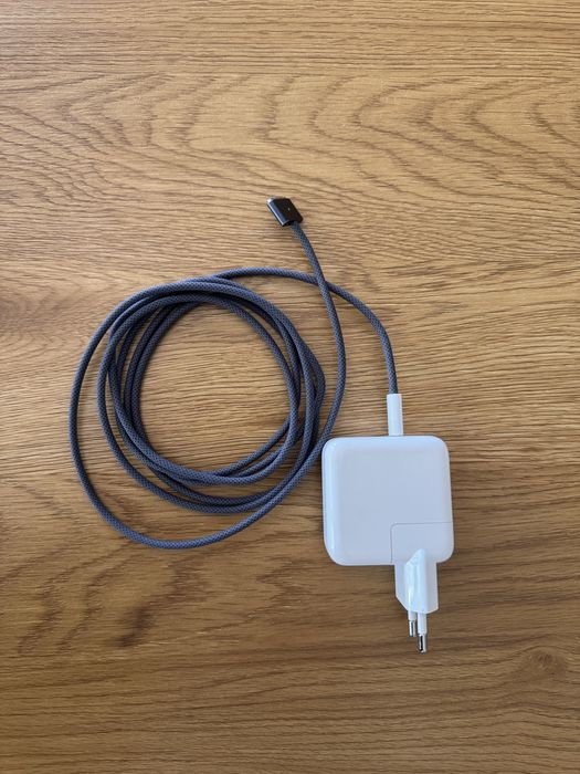 Macbook Air M2 8GB 256SSD