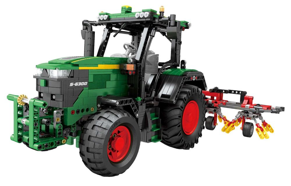 Zestaw Klocków Traktor Zielony + Akcesoria 1828el. ZKL.22015