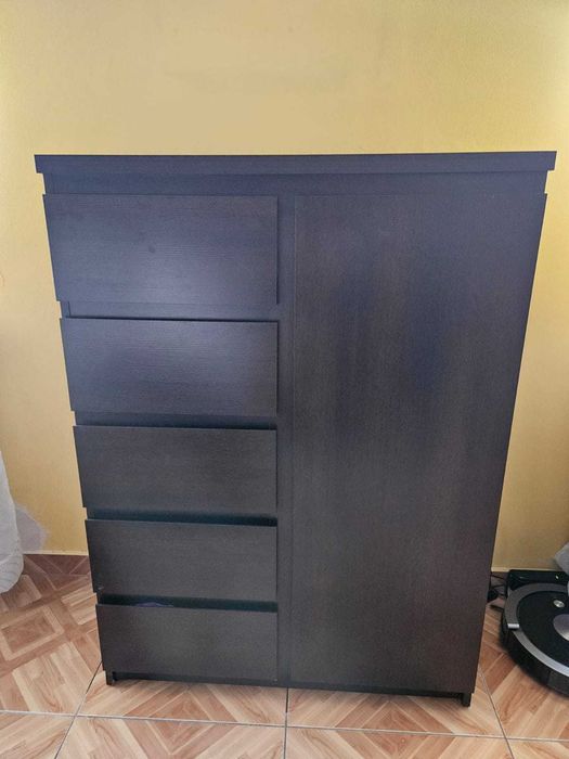 Komoda w kolorze Wenge