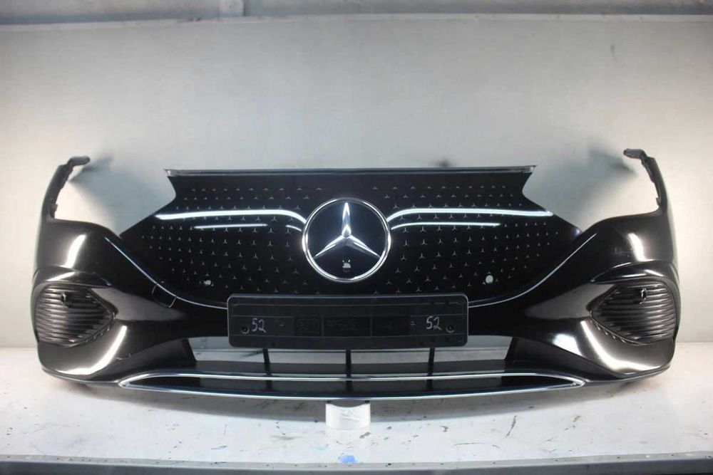 Mercedes-Benz EQE W295 Бампер передній