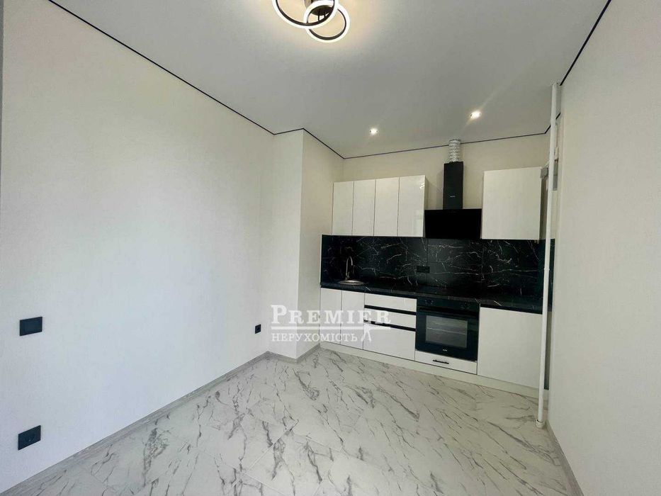 Шок цена! Квартира с современным ремонтом и большой лоджией