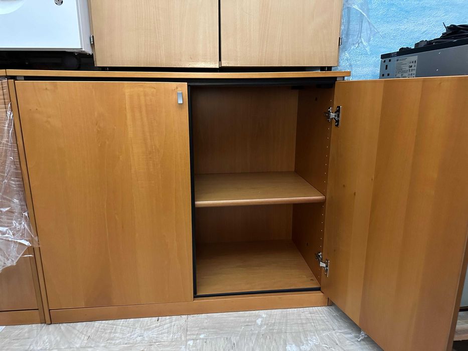 Armário baixo de nogueira  CEO