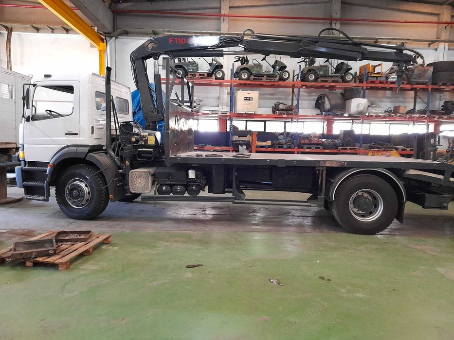 Camião 19ton com grua Fassi F110