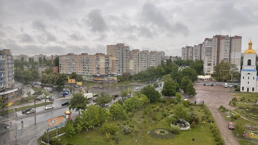 Продам 3-х кімнатну квартиру ринок Нива