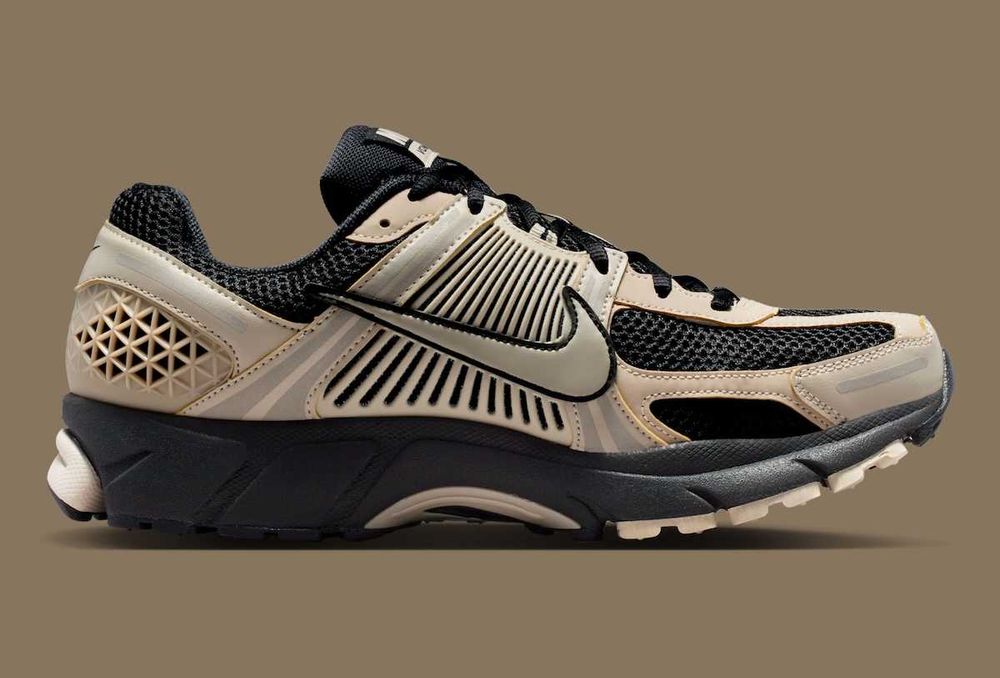 Оригінал ! Кросівки Nike ZOOM VOMERO 5 FJ4151-008 US 9; US 9.5; US 10.5