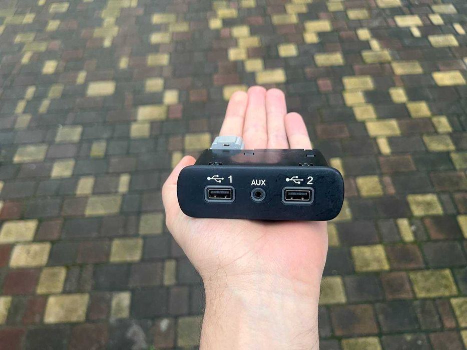 16+ Dodge Challenger Charger Panasonic 8.4" Uconnect Jeep Магнітола